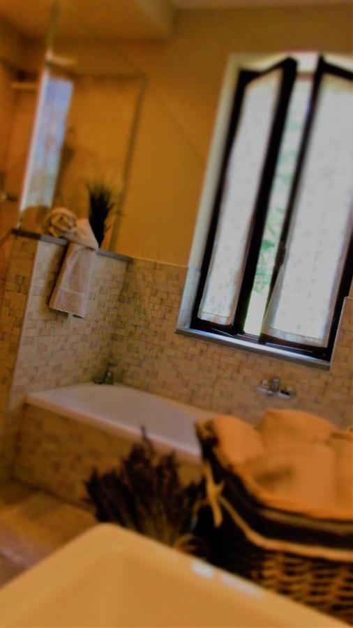 Viggiù Le Bricolleヴィラ エクステリア 写真